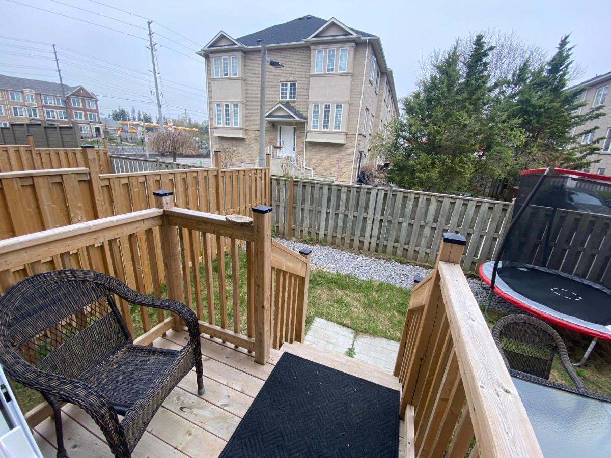 2 Bedroom With 2 Ensuites Unit In Ричмонд-Гілл Екстер'єр фото