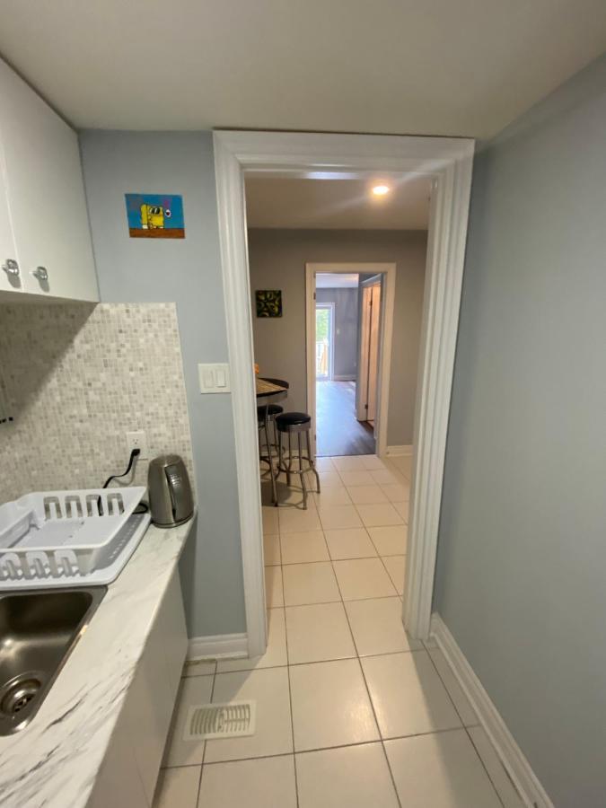 2 Bedroom With 2 Ensuites Unit In Ричмонд-Гілл Екстер'єр фото