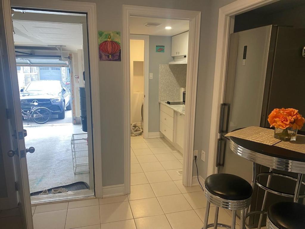 2 Bedroom With 2 Ensuites Unit In Ричмонд-Гілл Екстер'єр фото
