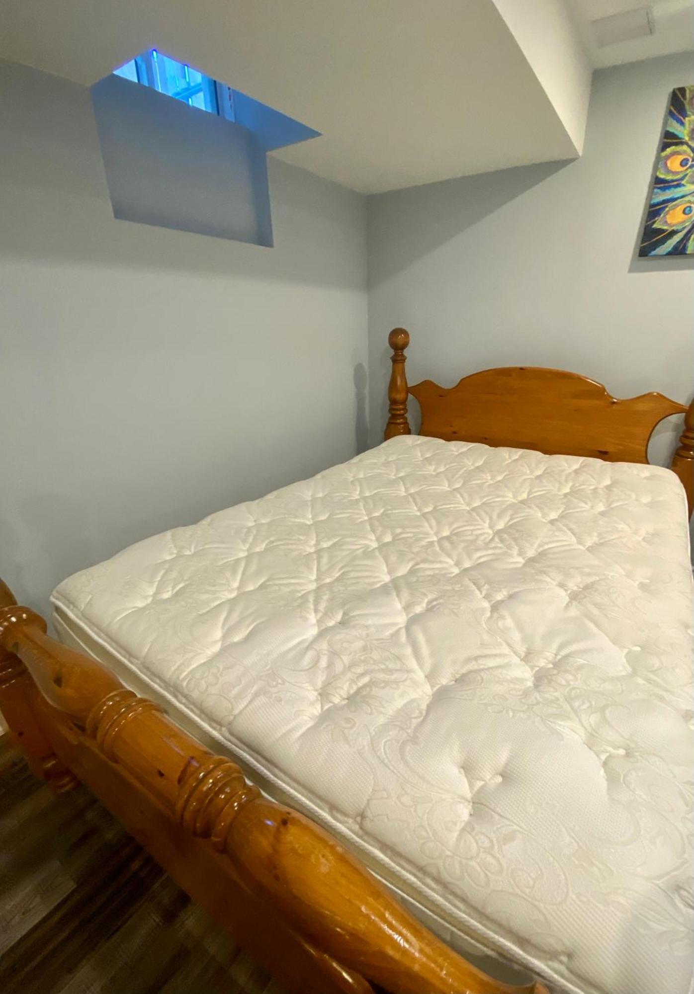 2 Bedroom With 2 Ensuites Unit In Ричмонд-Гілл Екстер'єр фото